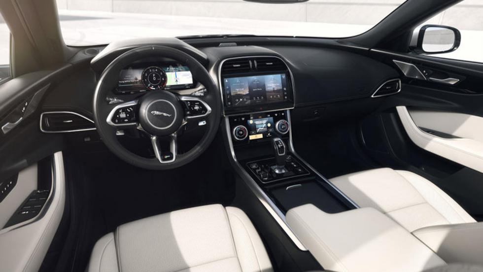 Νέα έκδοση R-Dynamic Black για τις Jaguar XE και XF
